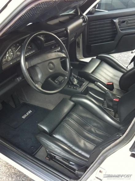 E30 interior.jpg